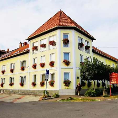 Hotel Korona Wellness, Rendezveny Es Borszalloda-2